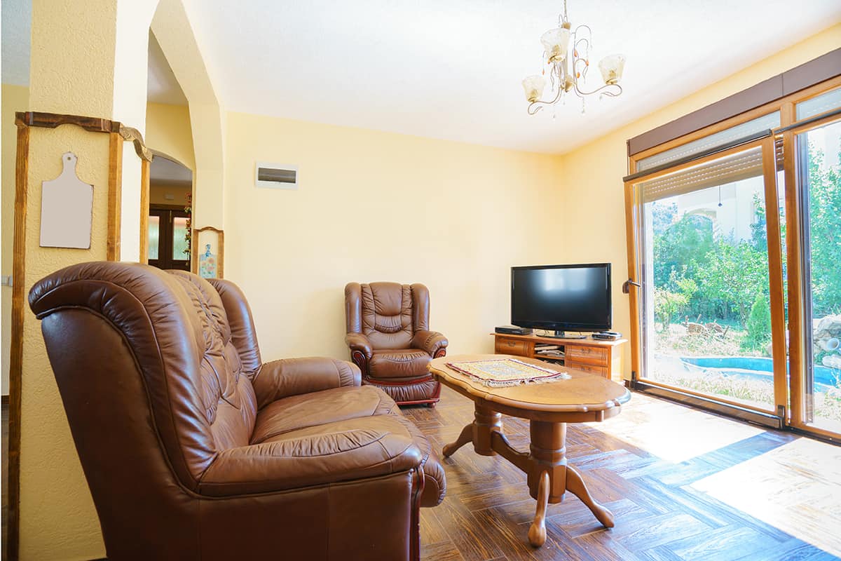 Bright Lounge with Recliners
