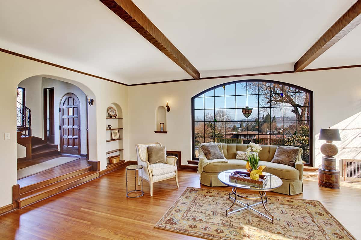 Living Room with Archway