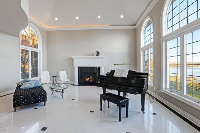 9 Best Paint Colors For a Room With High Ceilings