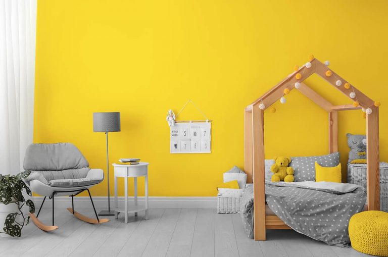 9 Excellent Wall Colors that Go Well with Gray Floors (with Pictures