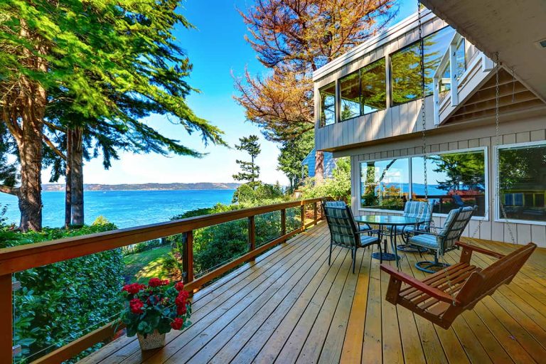 7 Most Compatible Deck Colors for a Beige House Homenish