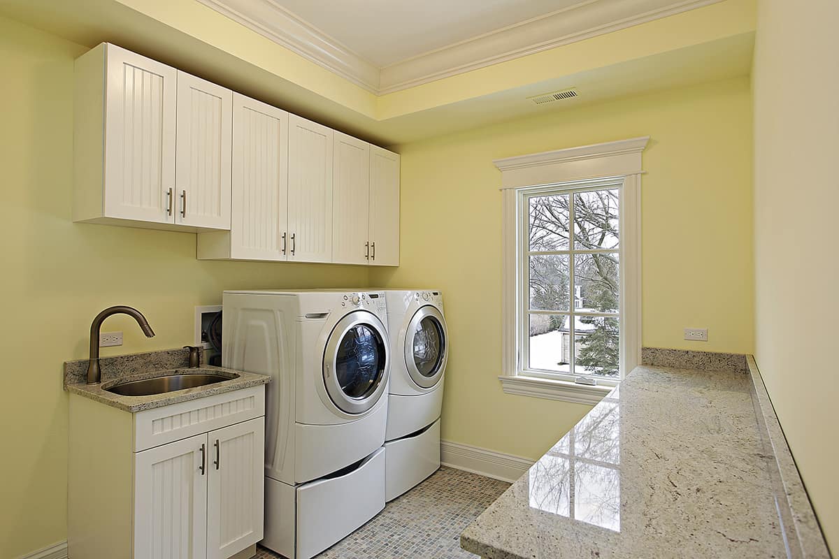 Square Laundry Room with Double Rows