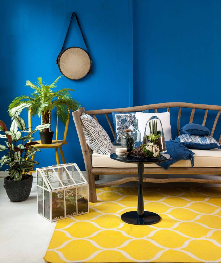 What Rug Color Goes with Black Furniture? (12 Stylish Options) Homenish