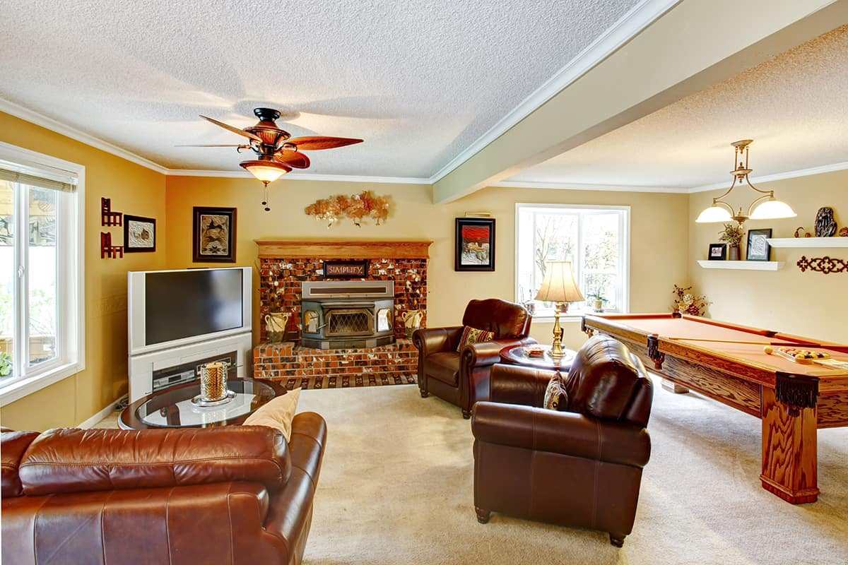 Open Plan Living Room with Pool Table