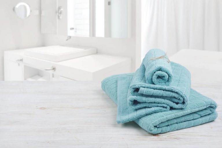 What Are the Best Colors for Bath Towels? Homenish