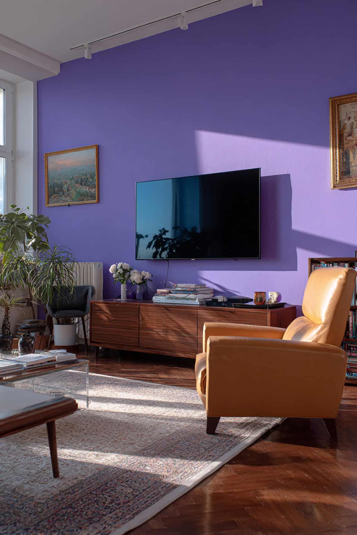 Paint the Wall a Solid Color