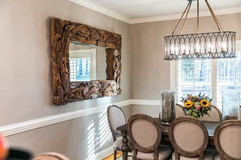 12 Dazzling Dining Room Mirror Ideas for a Touch of Class