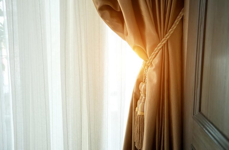 How to Hang Pinch Pleat Curtains in 7 Easy Steps Homenish
