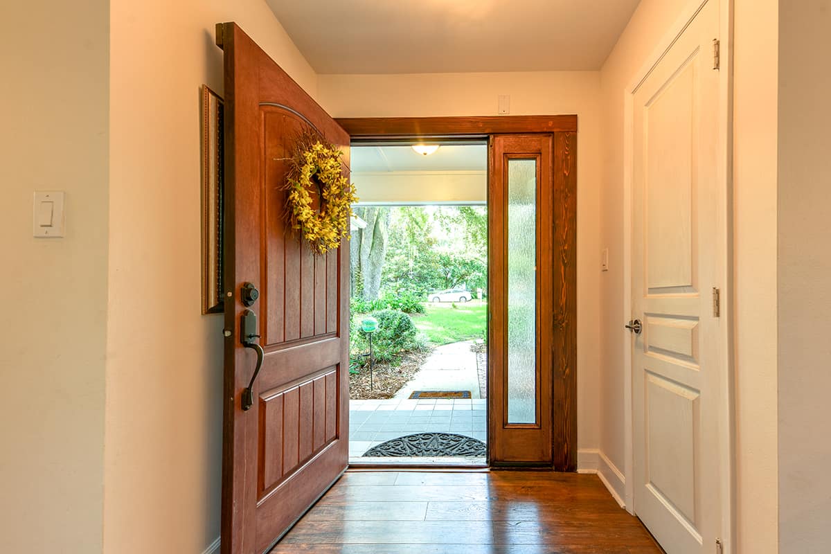 How to Keep Screen Door from Slamming