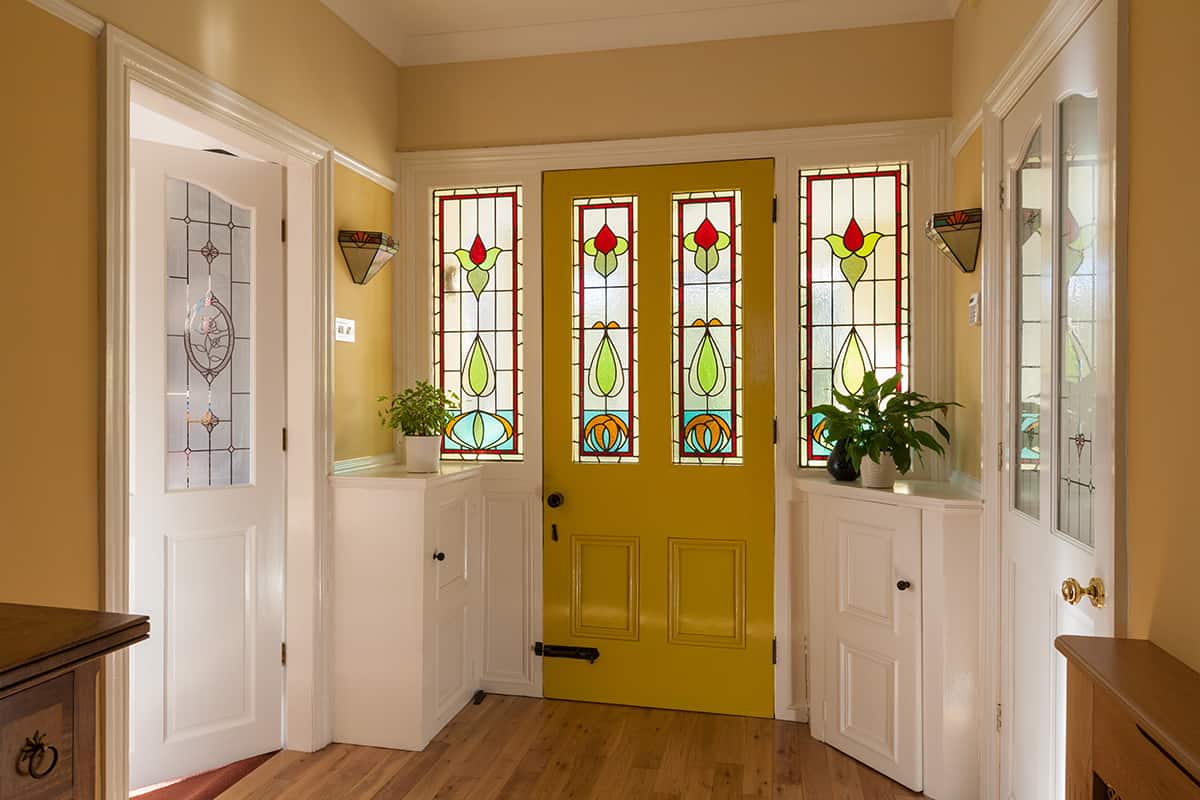 Should the Inside of a Front Door Match the Indoor Decor