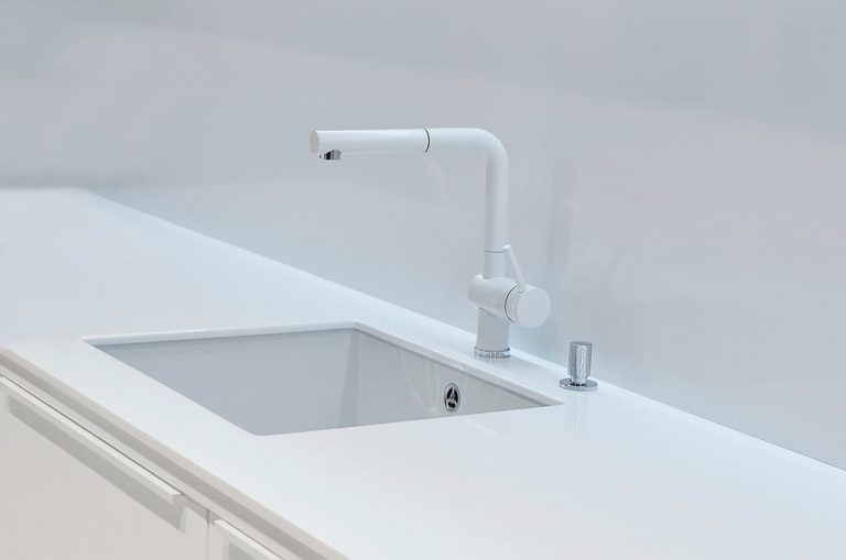 Standard Faucet Hole Sizes and Guidelines (with 2 Drawings) Homenish