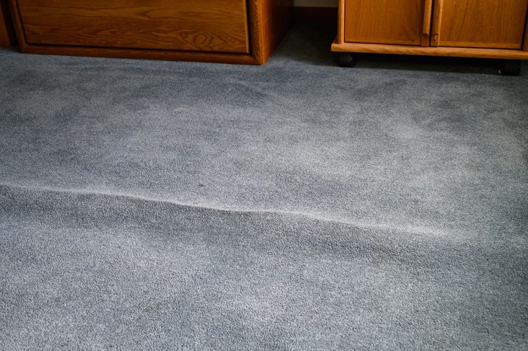 Install Carpet without Knee Kicker (5Step Guide) Homenish