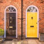 How to Gloss Paint a Door
