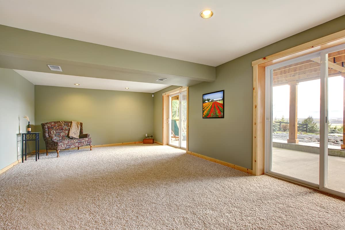 Green Wall Paint that work with Brown Carpet