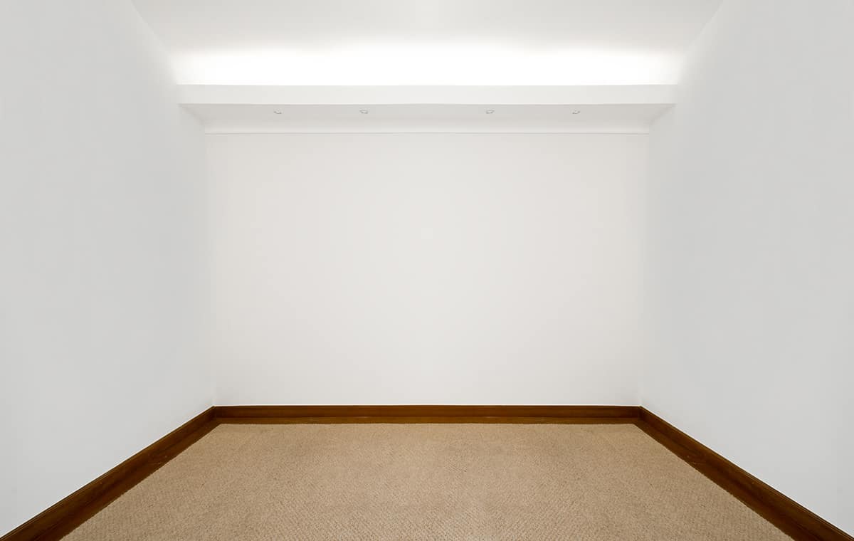 What Color Walls Go with a Brown Carpet