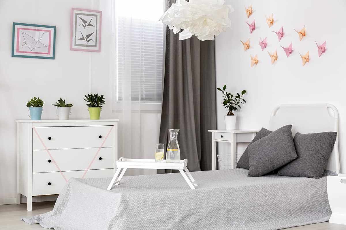 White Dresser that Go with a Gray Room