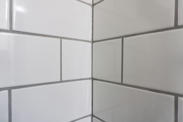 What Are the Grout Colors for White Tiles [5 Options Explored] Homenish