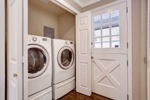5×7 laundry room layouts