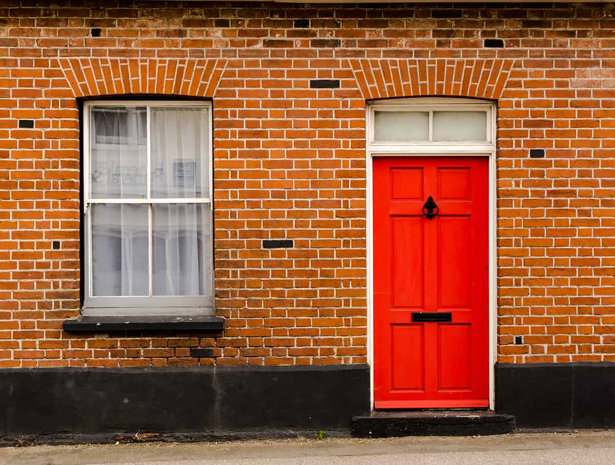 Analogous Red Accent with Red