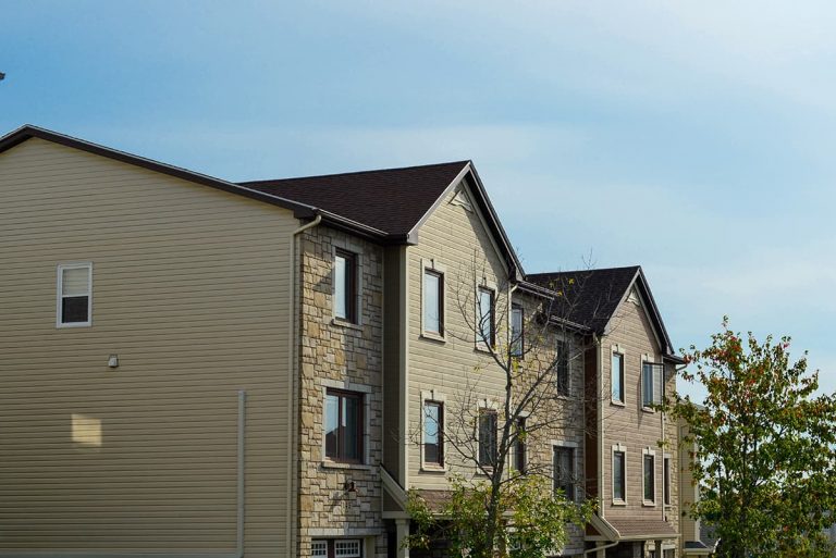 What Color Siding Goes With Tan Brick? Homenish