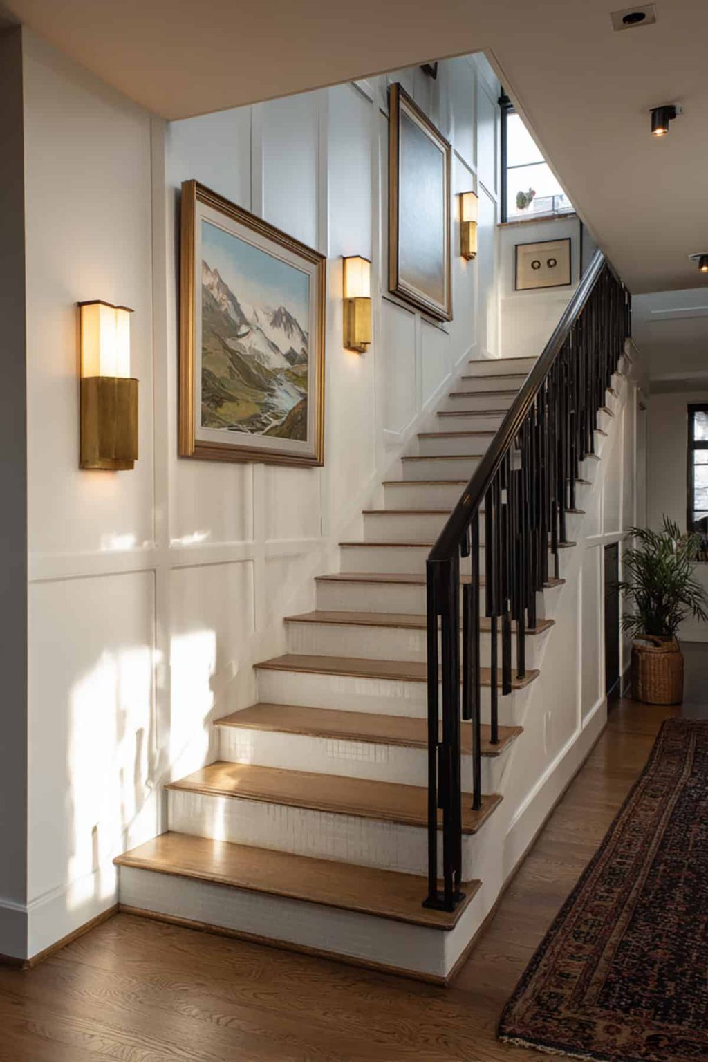 How to Decorate a Staircase Wall (22 Creative Ideas)