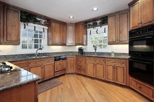 Color Schemes for Kitchens with Hickory Cabinets