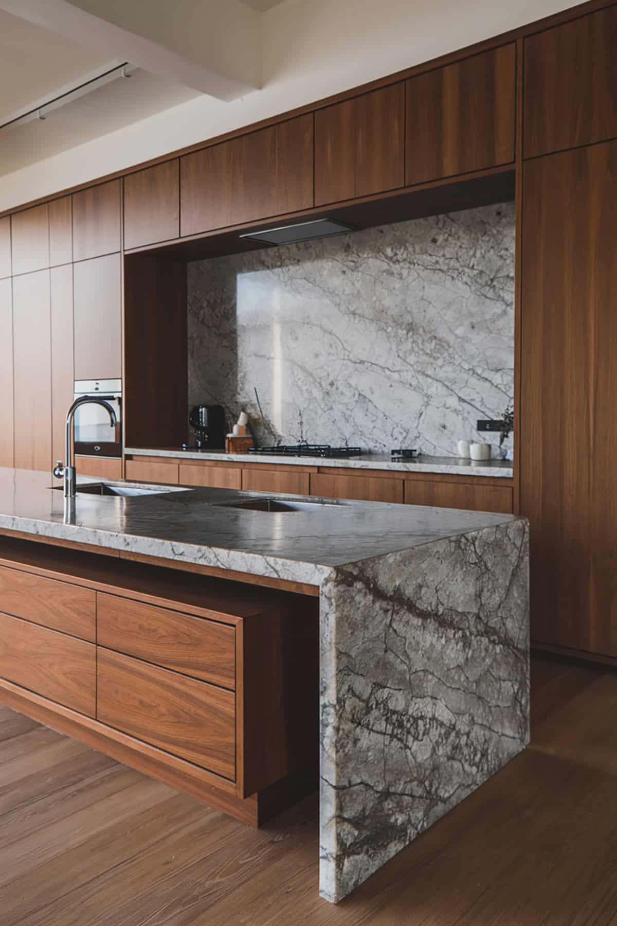 Waterfall Edge Countertop for Sculptural Elegance