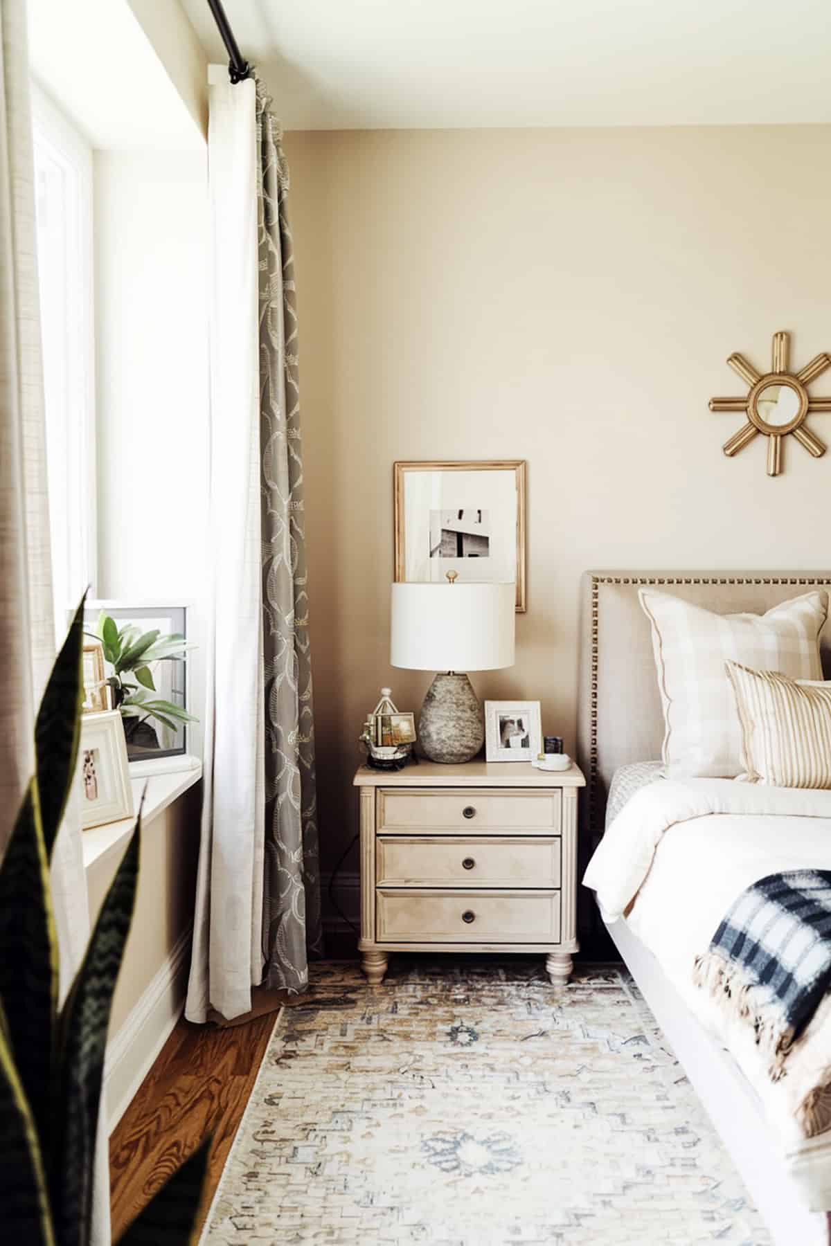 Benjamin Moore – White Dove (OC 17)