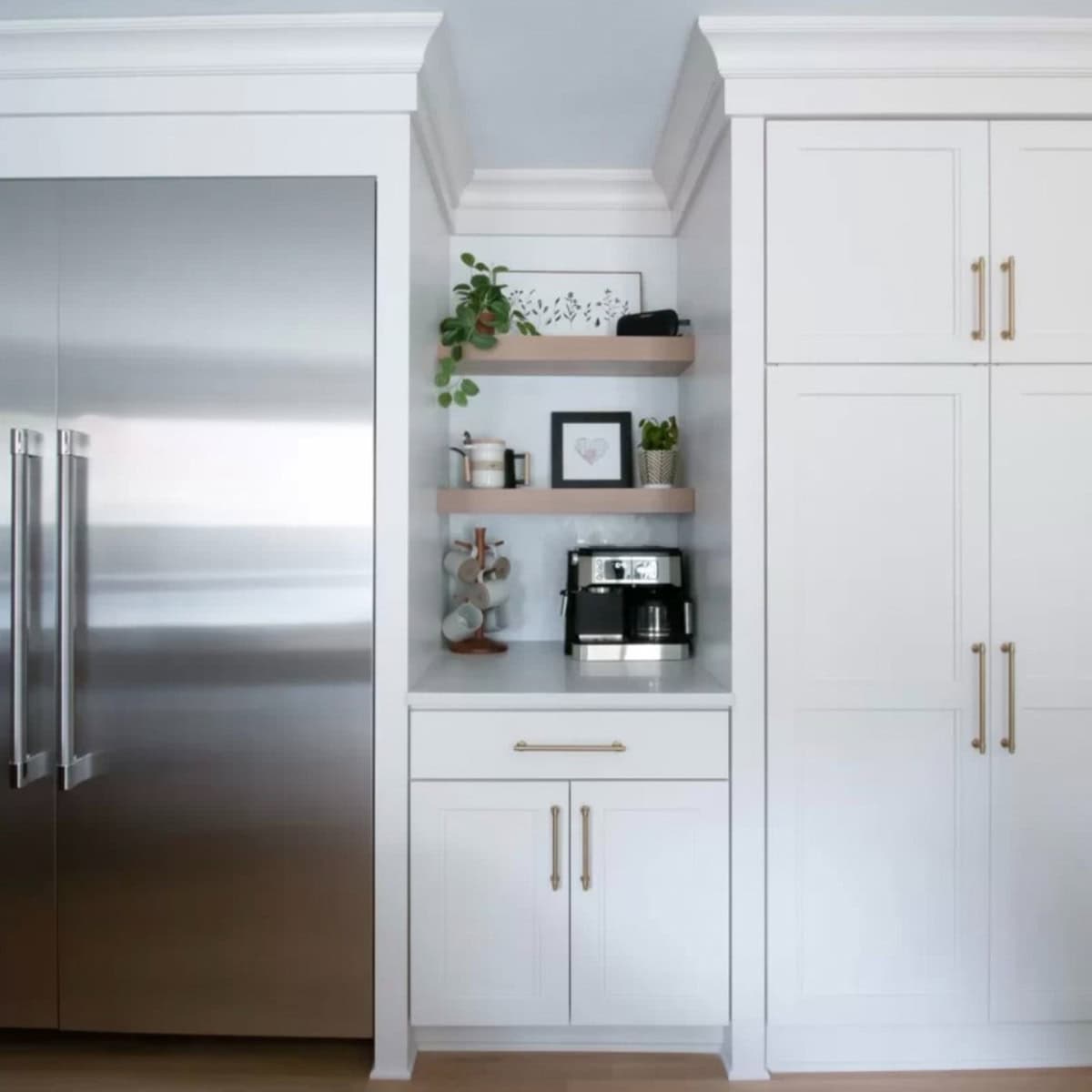 Between the Fridge and the Pantry