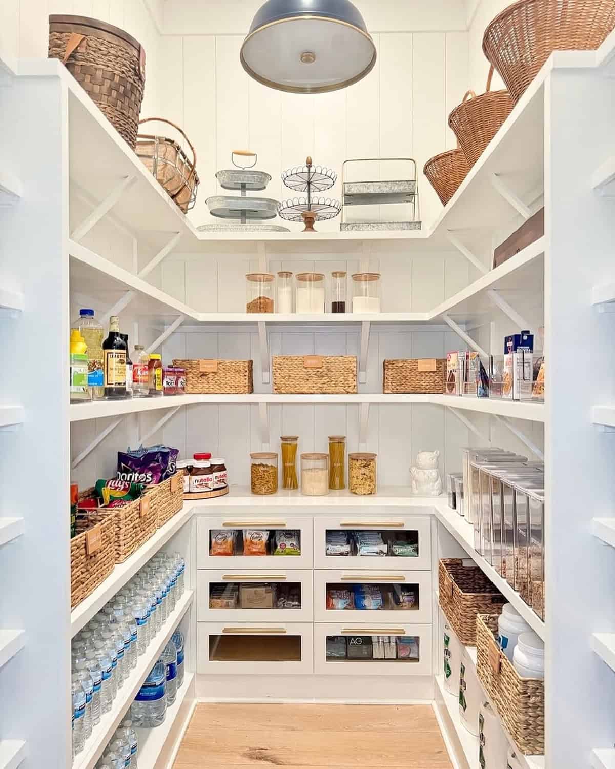 Corner Shelving Maximizes Space