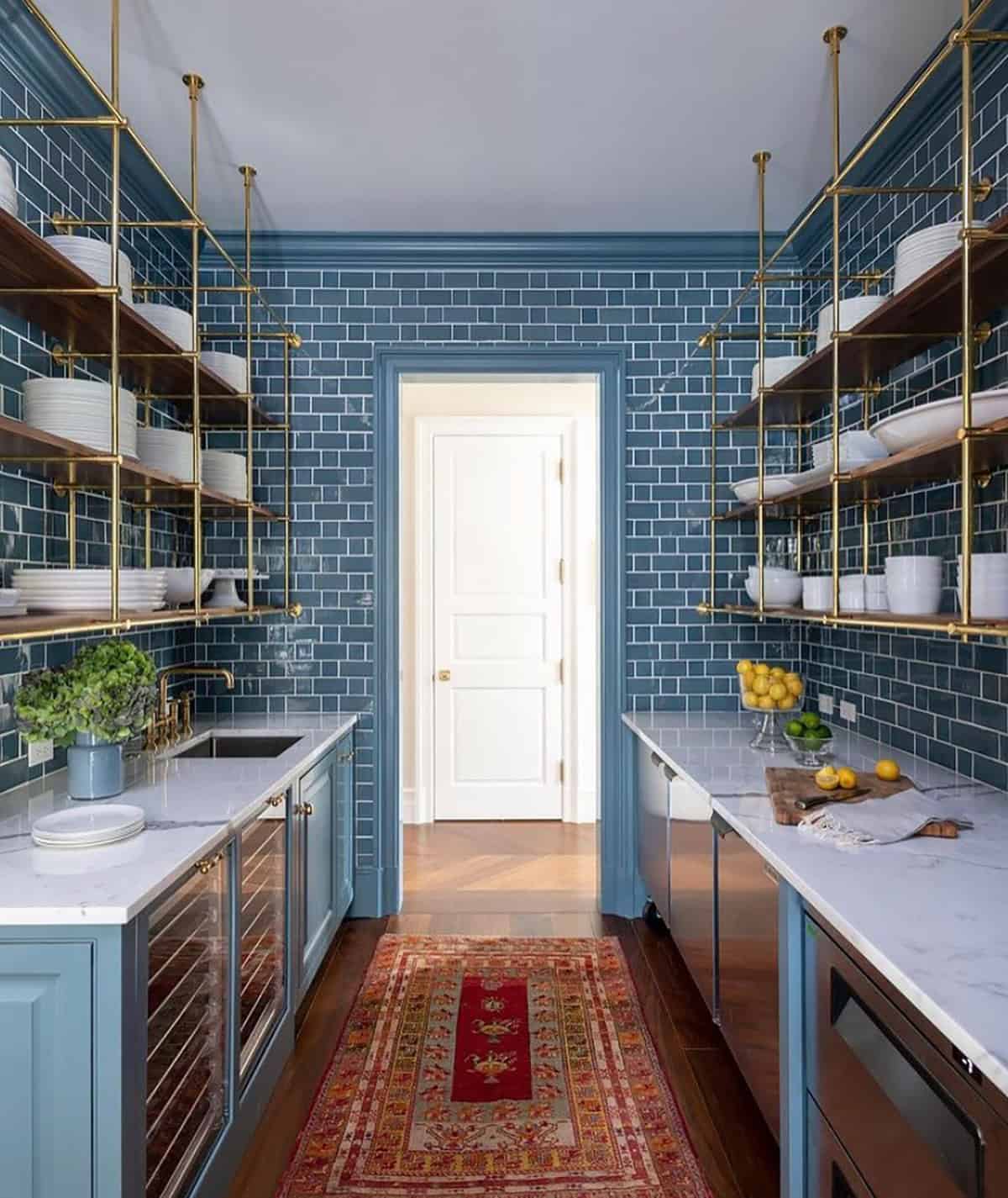 Open Upper Shelves