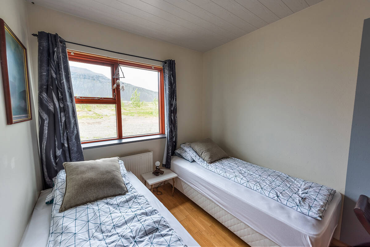 Rustic Views in a Narrow Layout