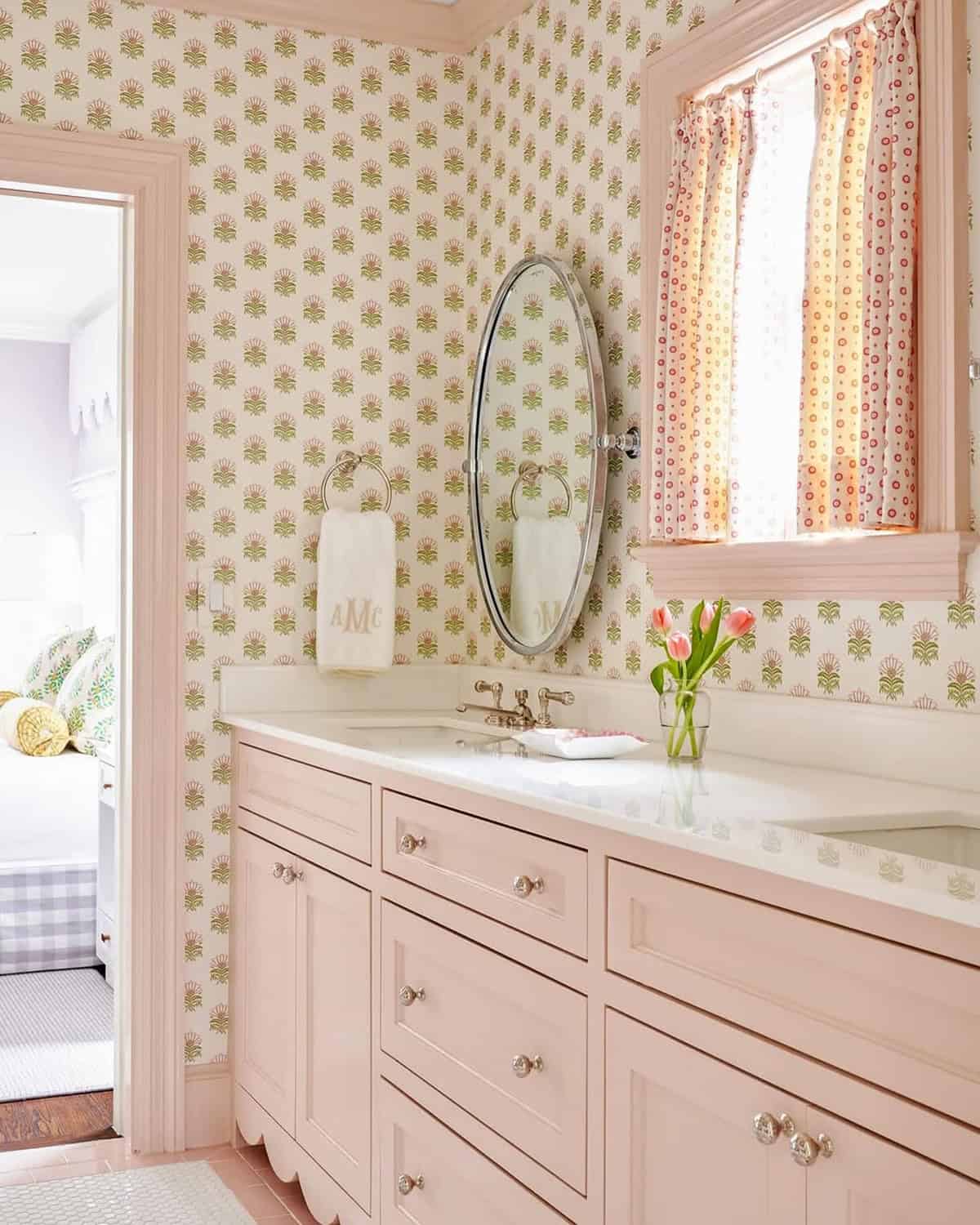 The Pink and Wallpaper