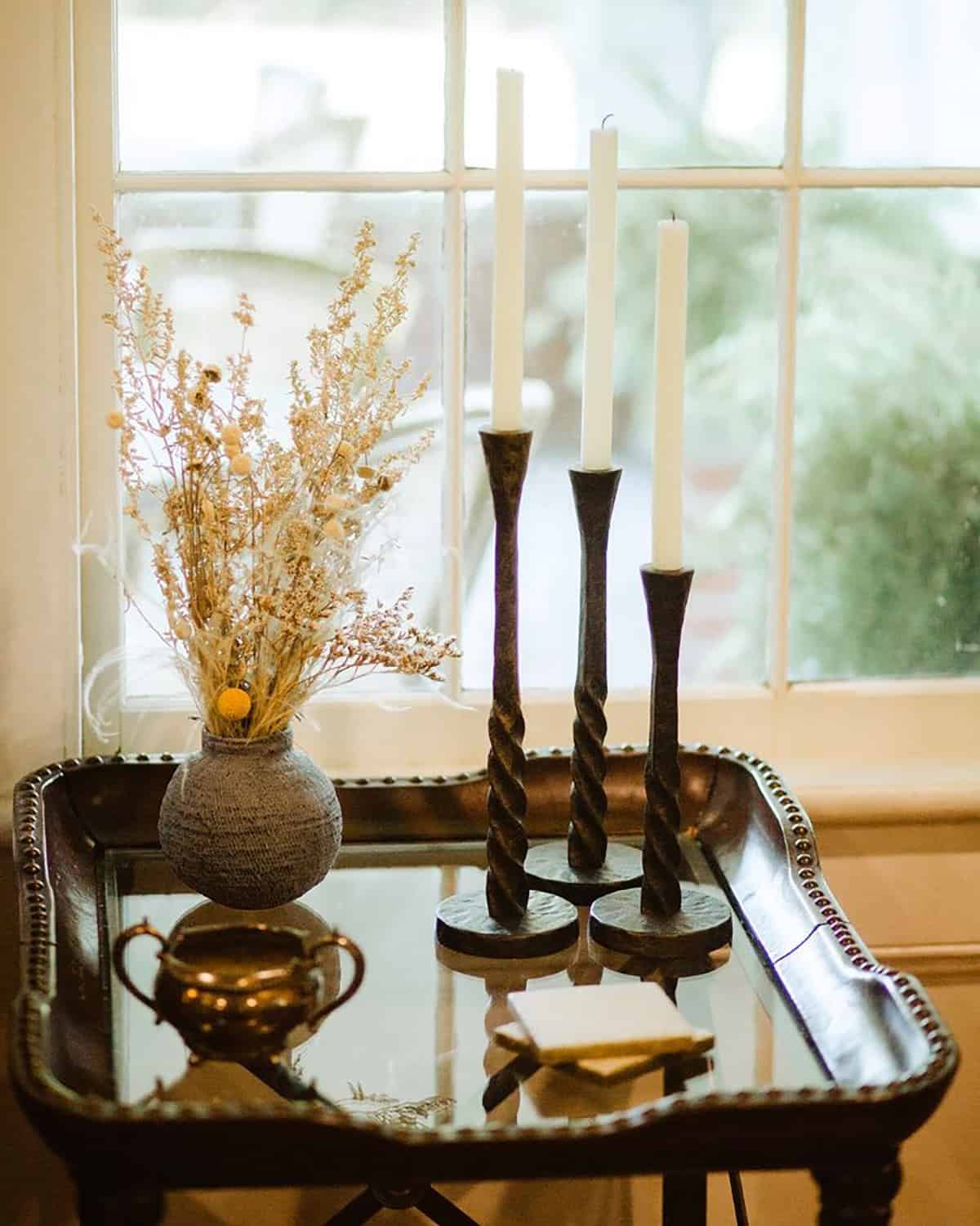 Clustered Candle Pillars