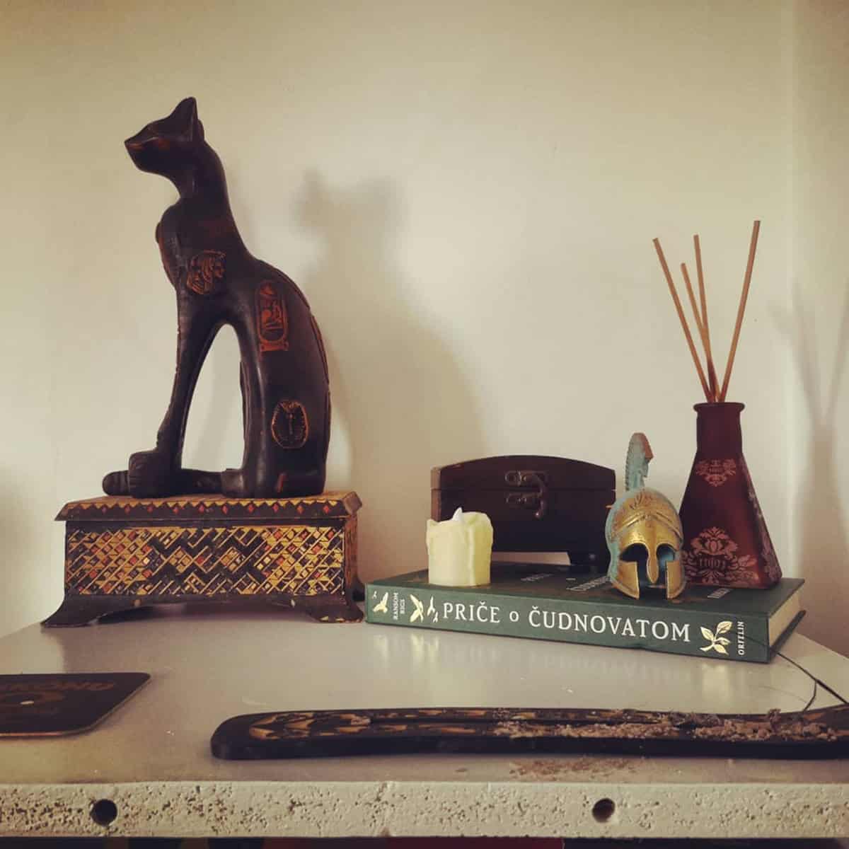Display a Travel Souvenir