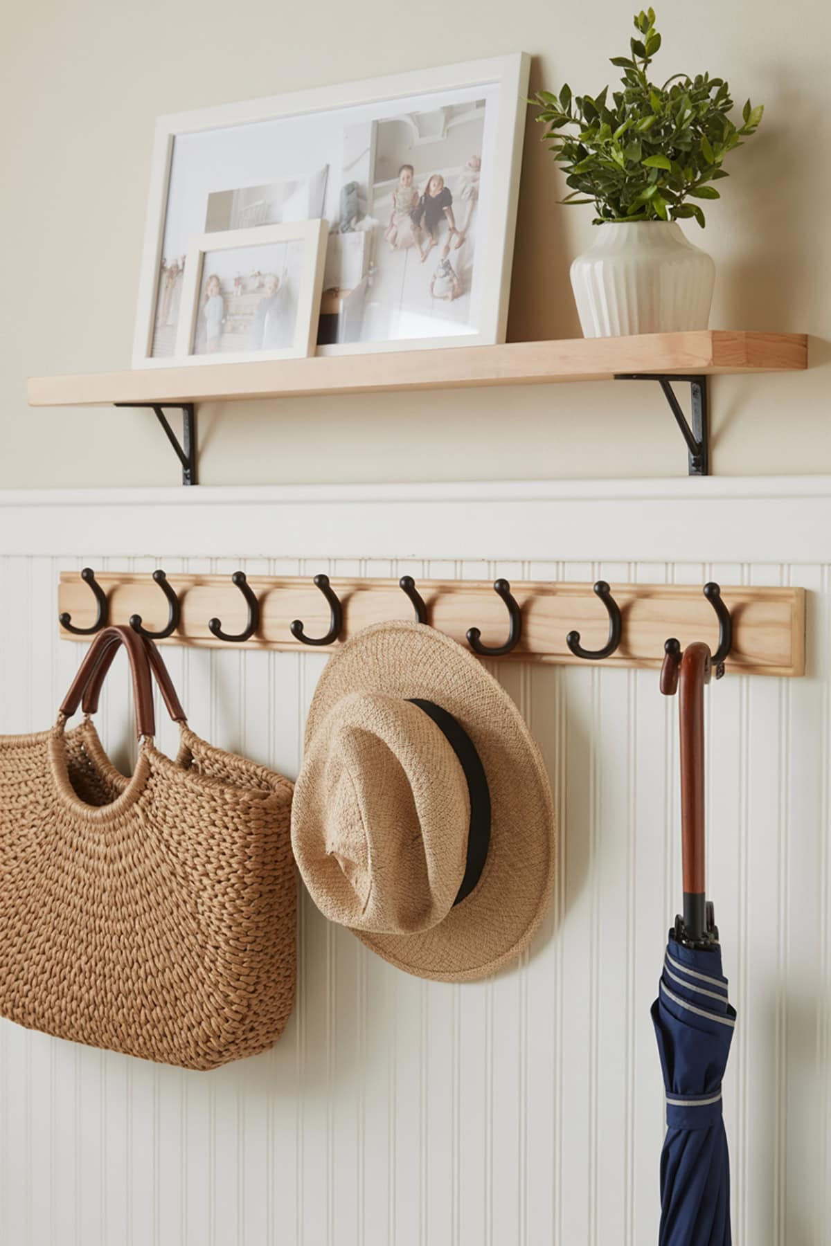 Peg Rail With Adjustable Hooks