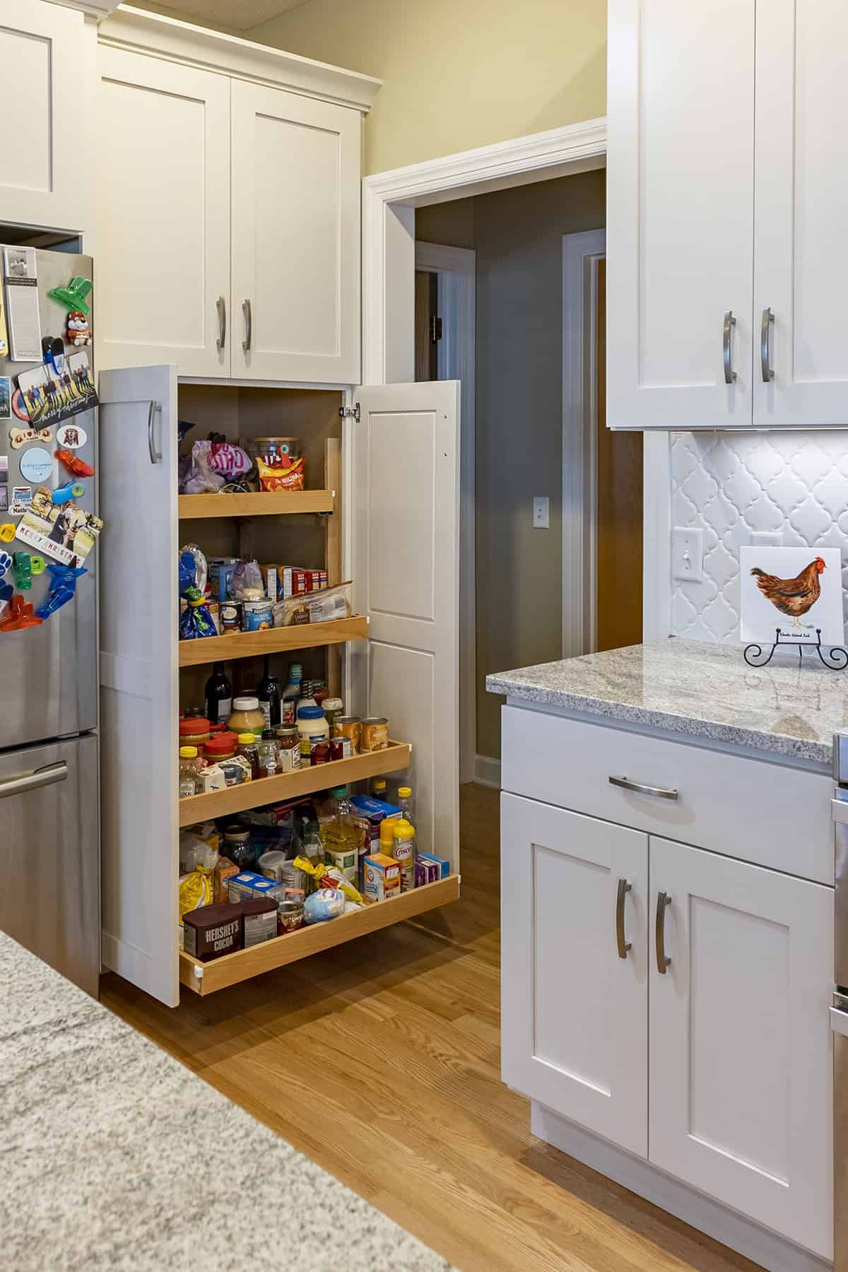 Pull Out Pantry Shelves For Maximum Storage