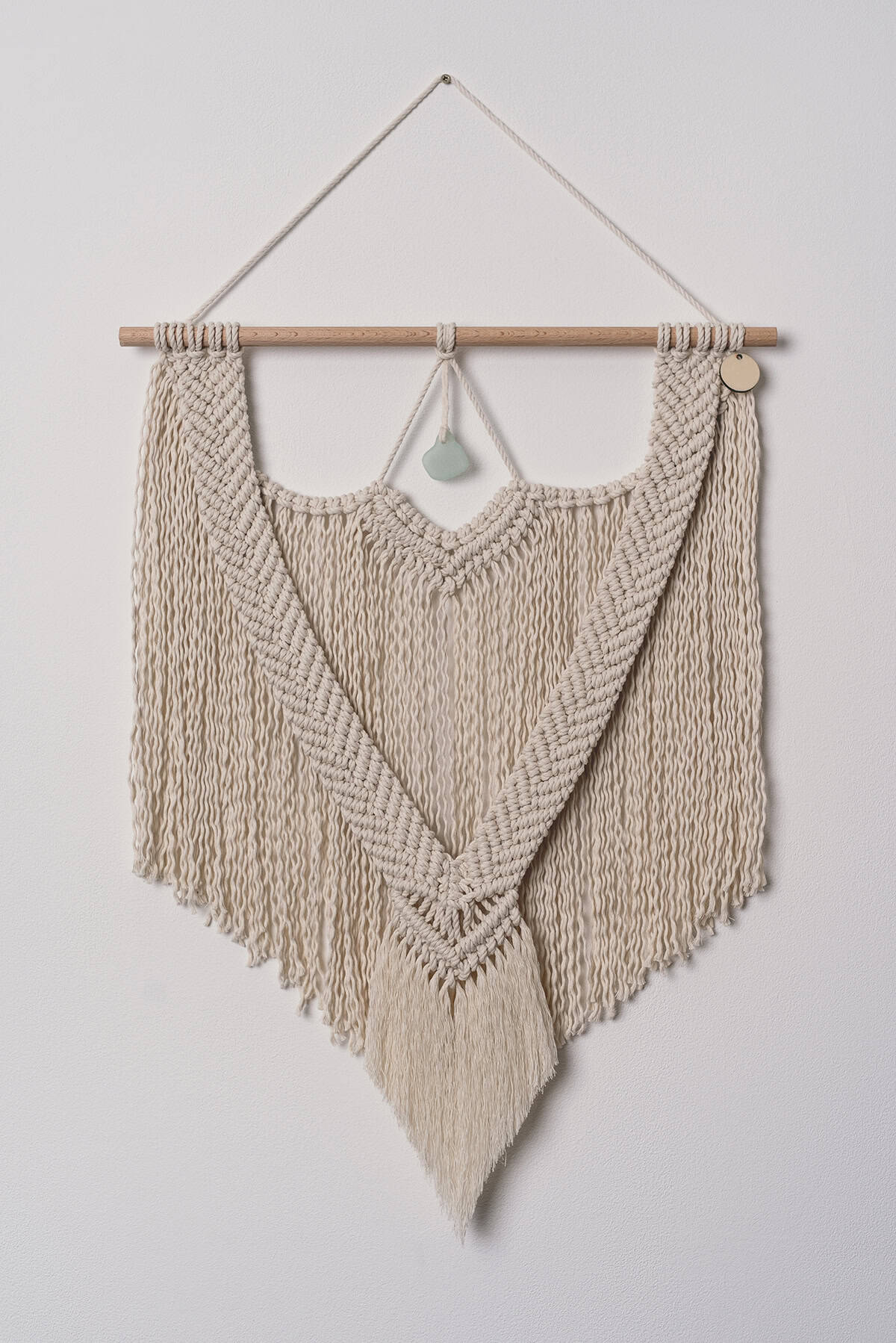 Chevron Macrame with Diagonal Square Knot Bands