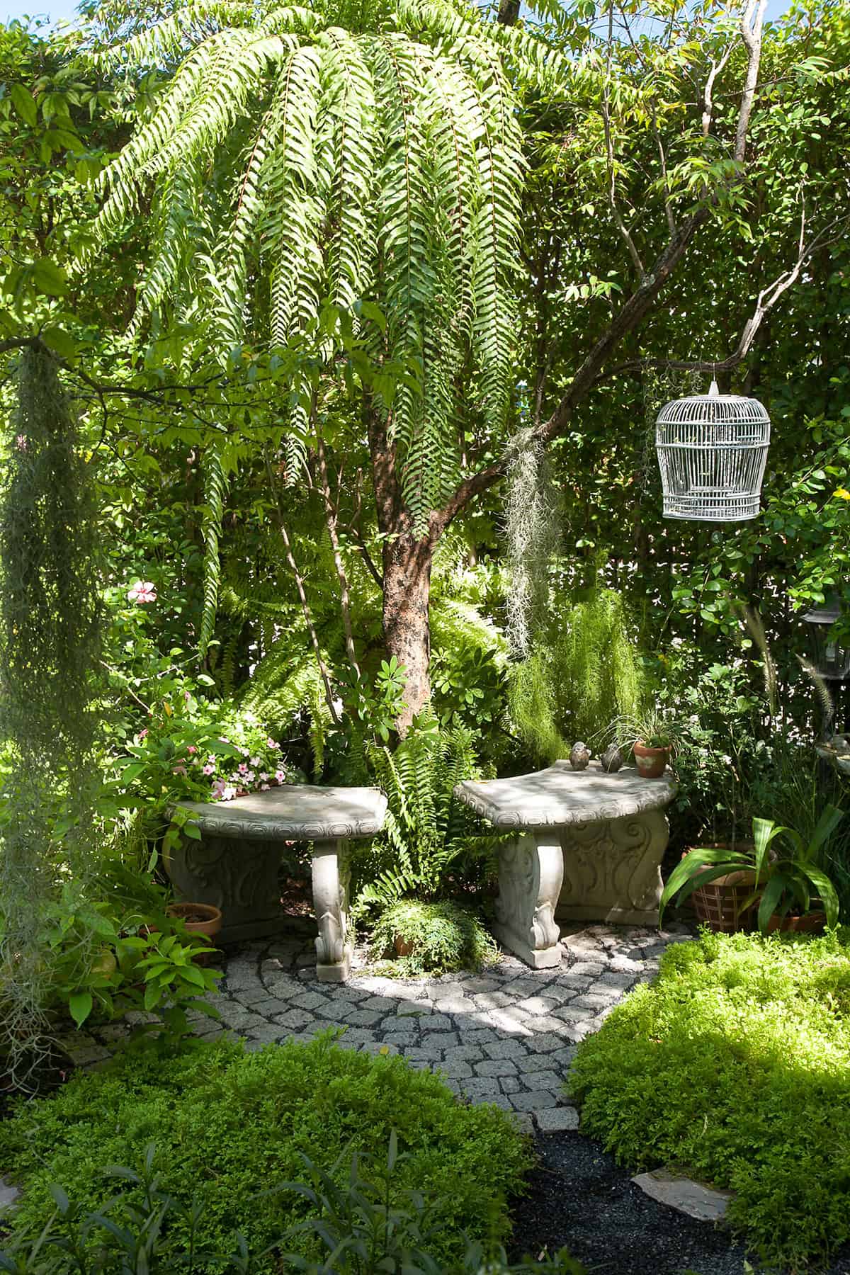 English Garden Seating Corner