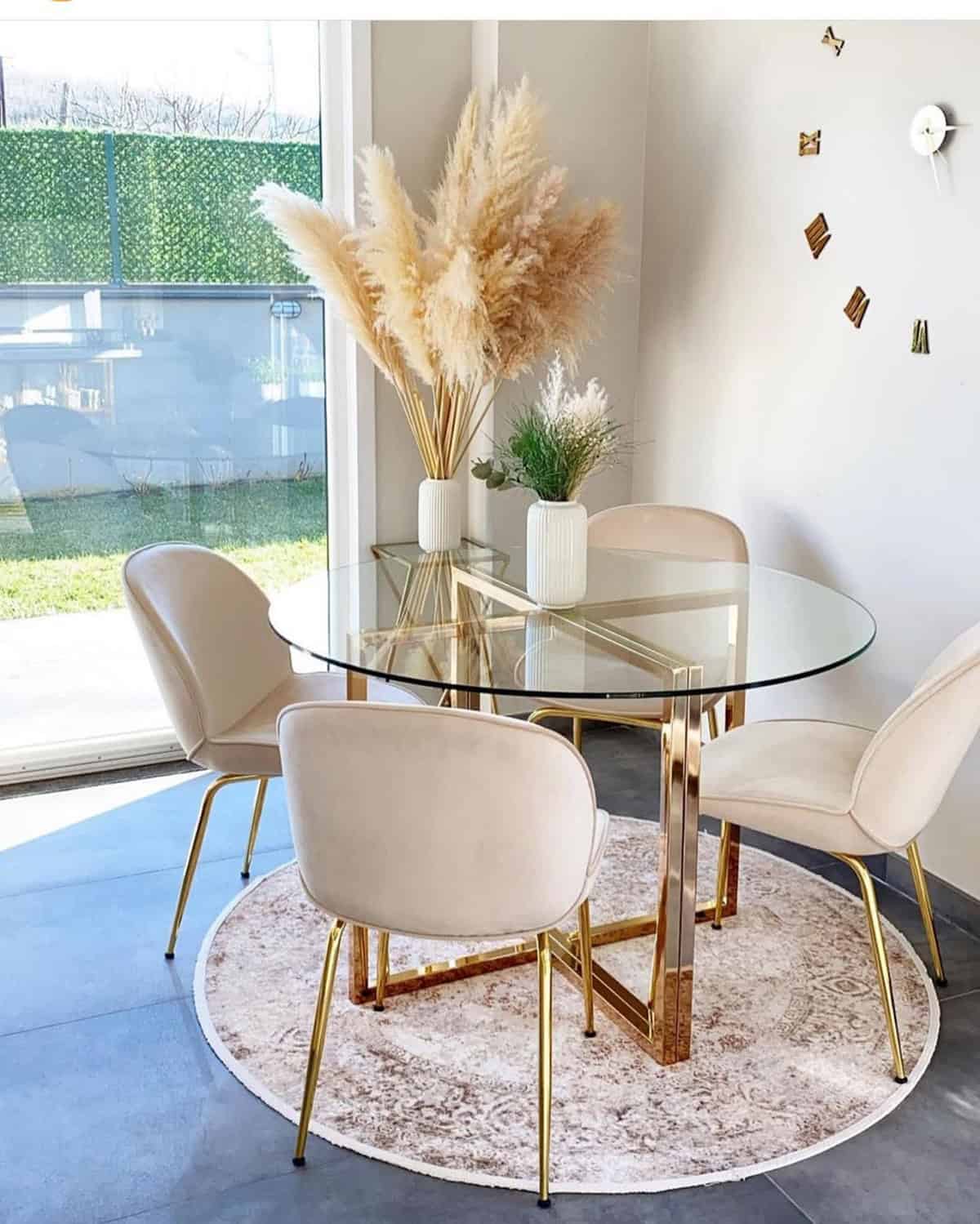 Minimal Decor to Avoid Overwhelm