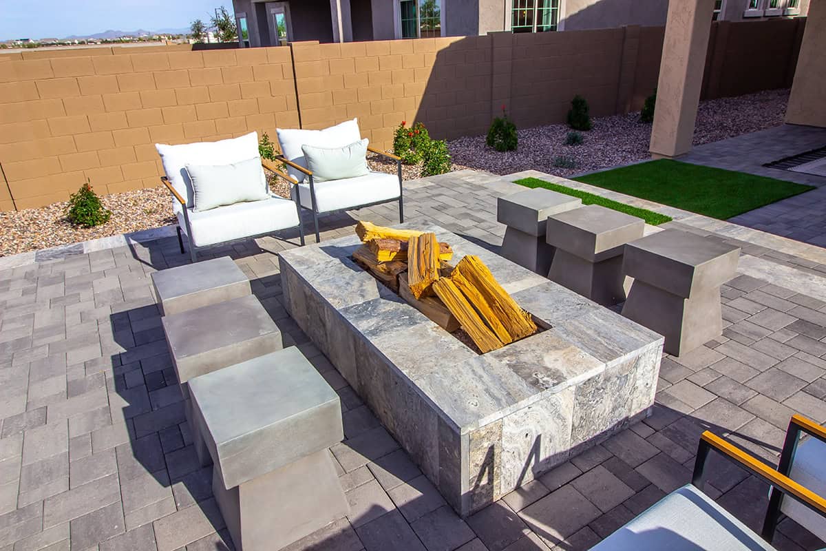 Sleek and Minimalist Fire Pit Setup