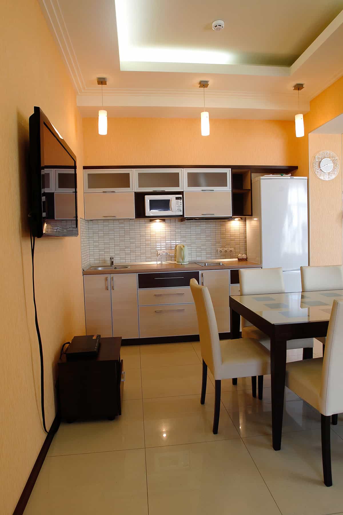 Soft Modernity with a Warm Palette