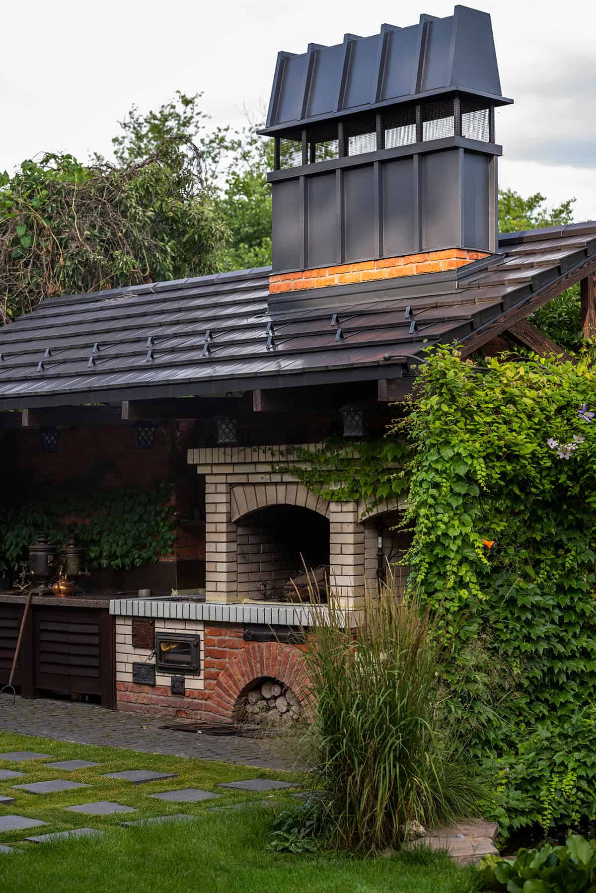 Summer Kitchen with Traditional Brick Oven