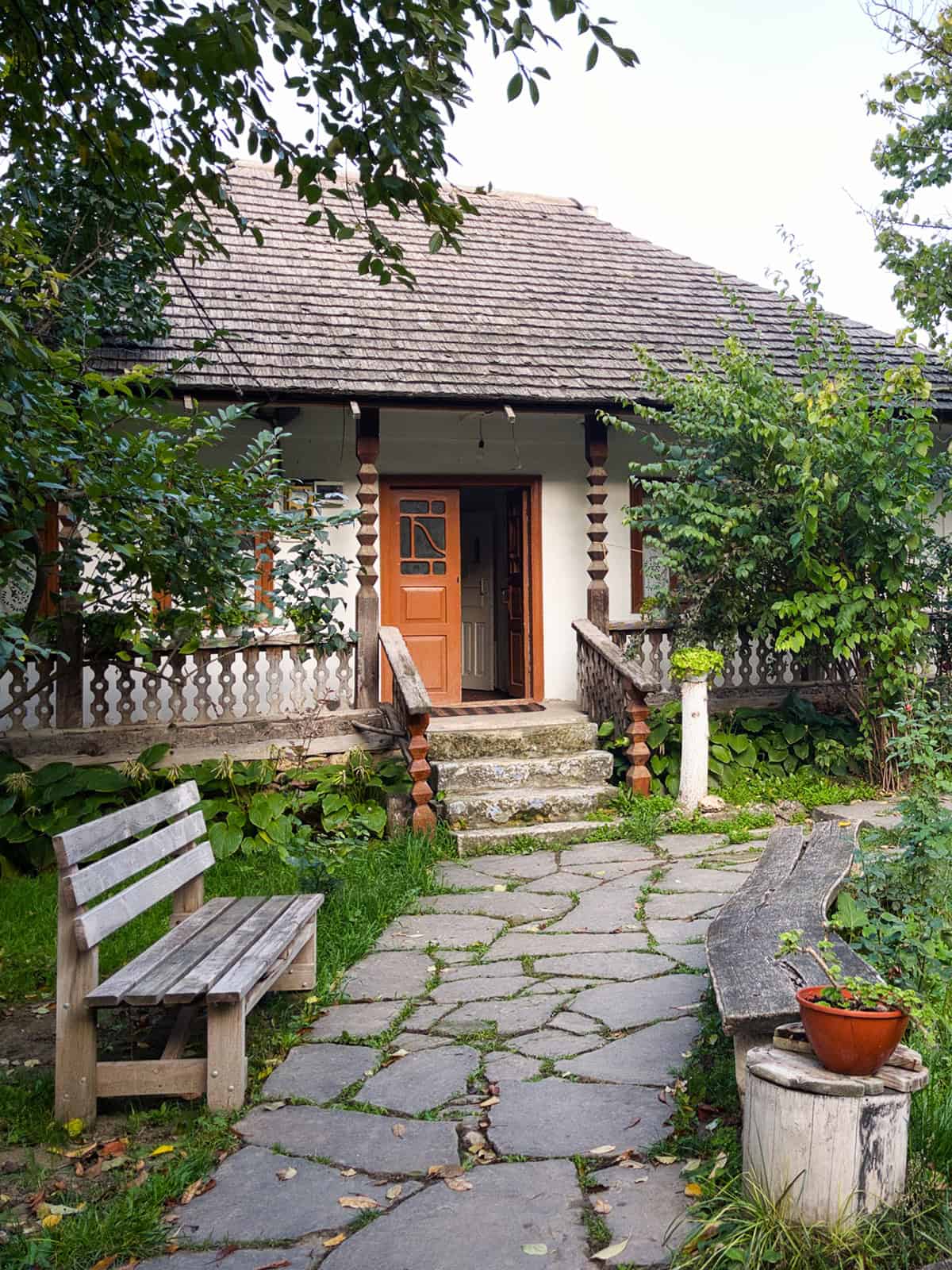 Traditional Moldovan Courtyard with Handcrafted Details