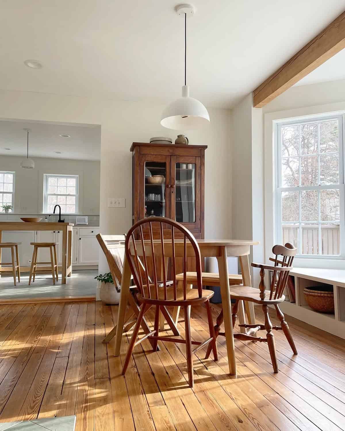 Vertical Storage to Maximize Wall Space