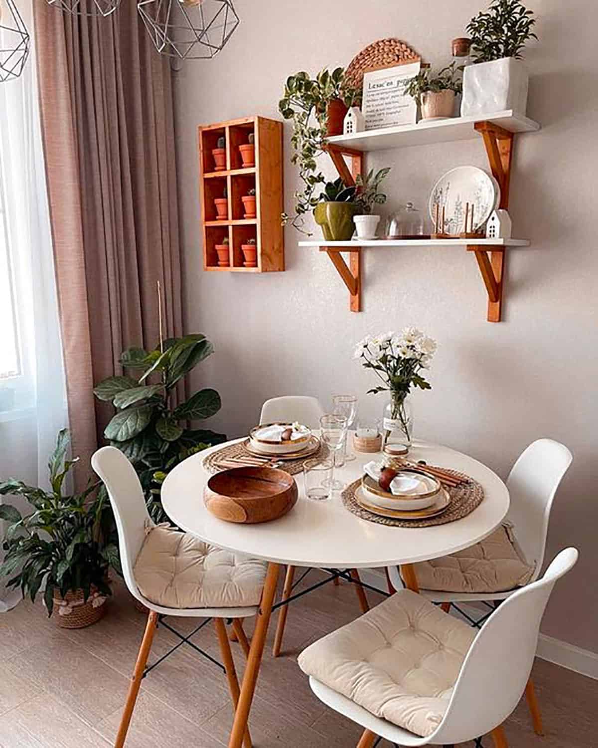 White or Neutral Walls