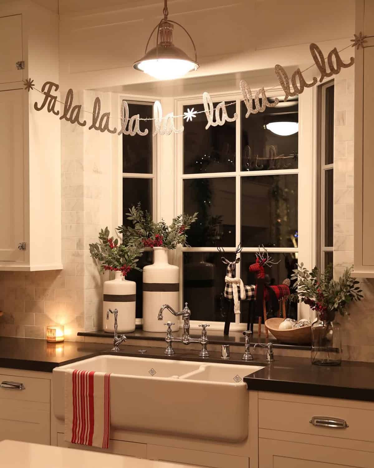 Banner and Vases