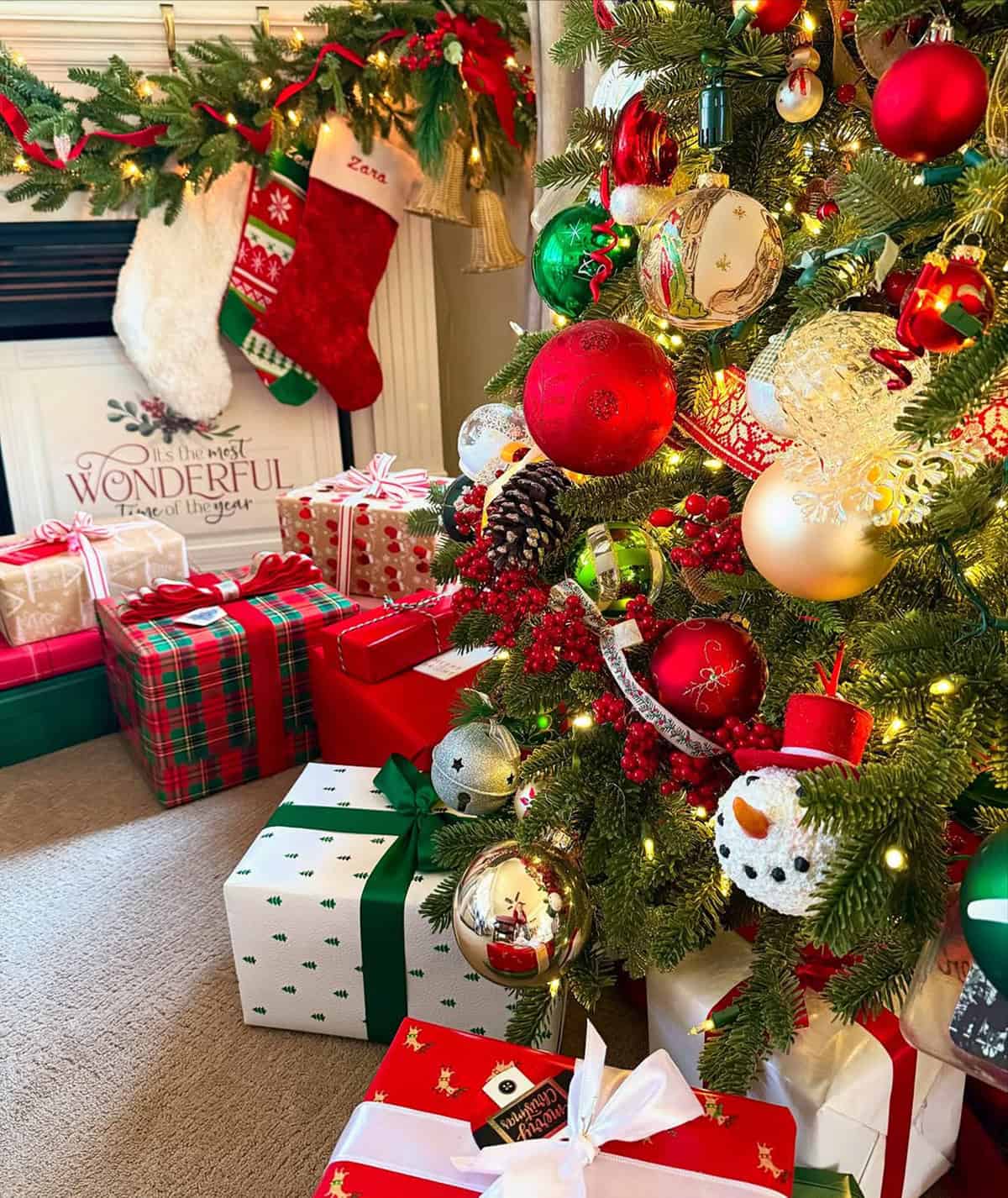 Choose a Variety of Wrapping Paper Motifs