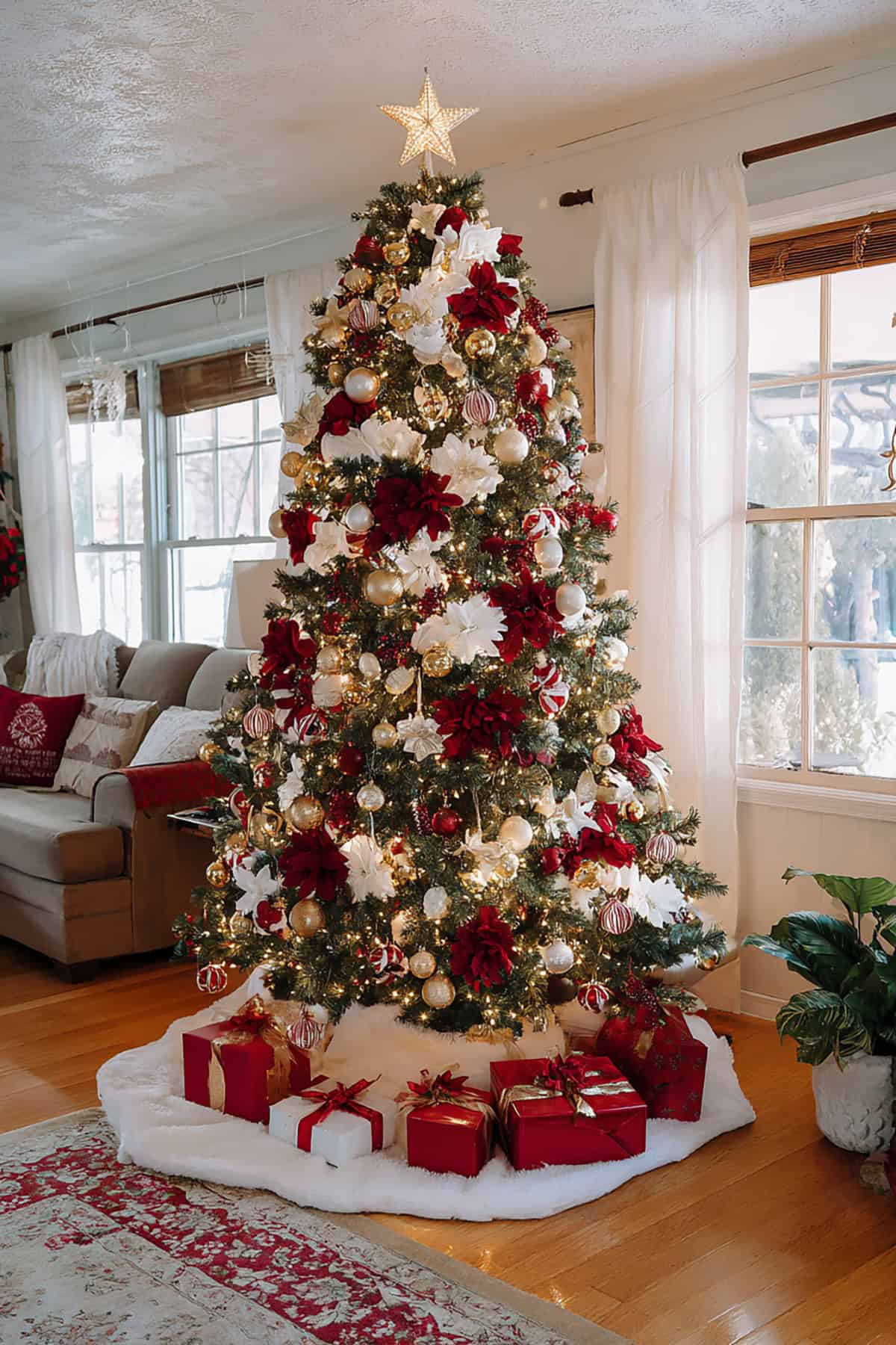 Classic Red and White Tree
