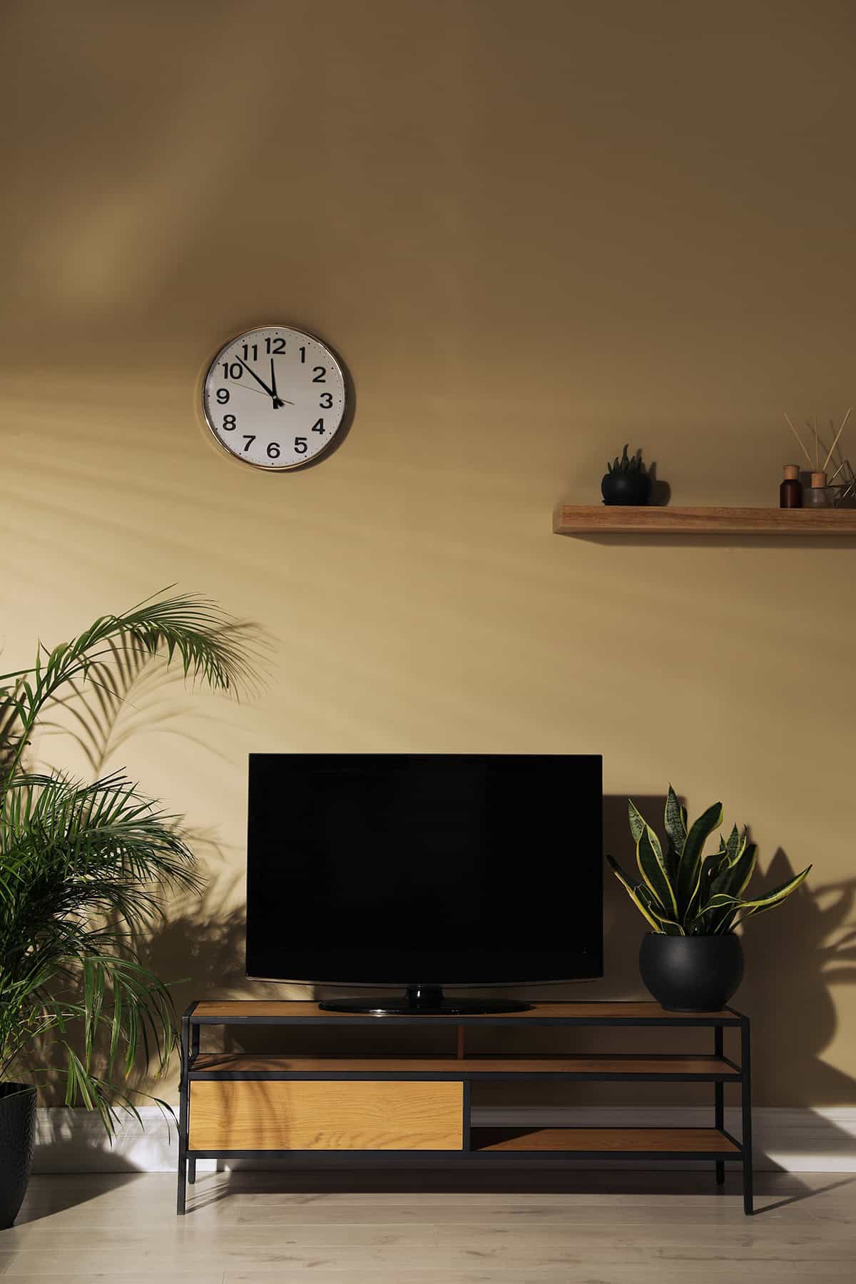 Floating Shelf with Minimal Decor